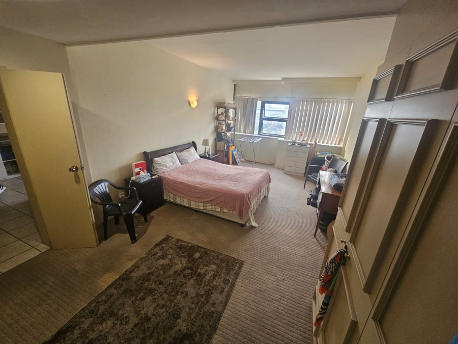 1 Bedroom Property for Sale in Bellville Central Western Cape